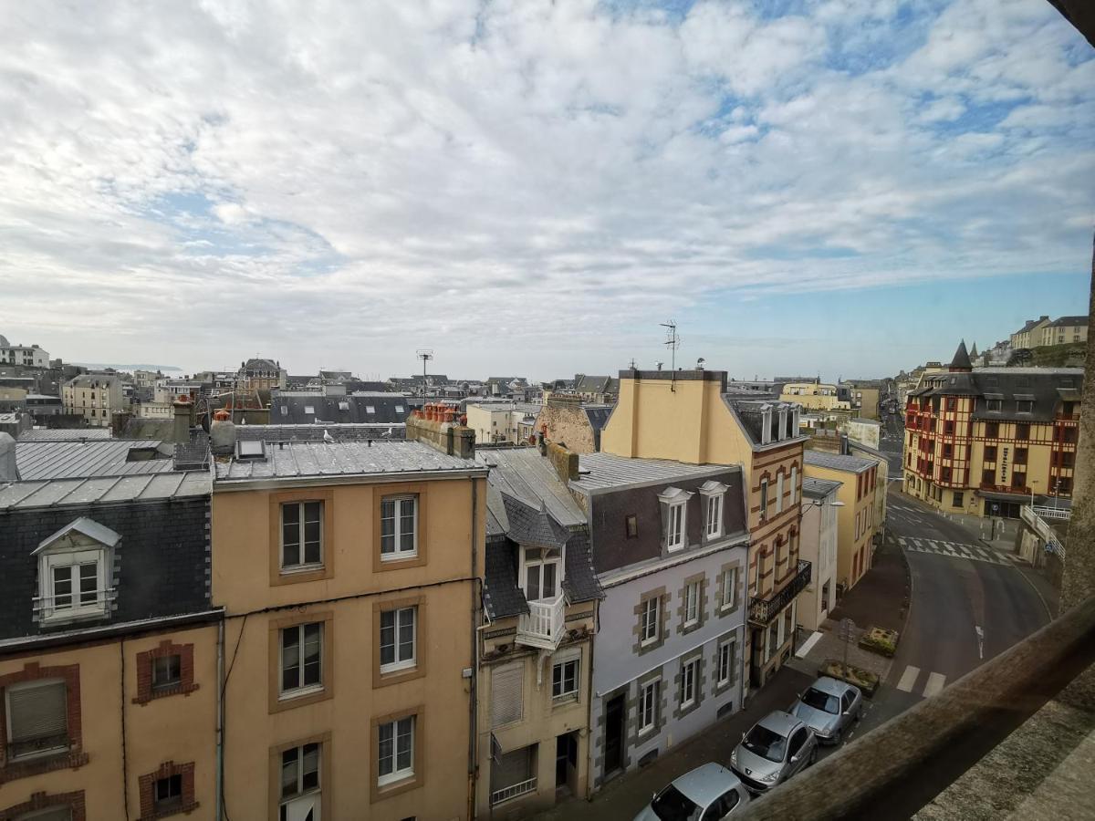 Le Petit Michelet Apartment Granville Bagian luar foto