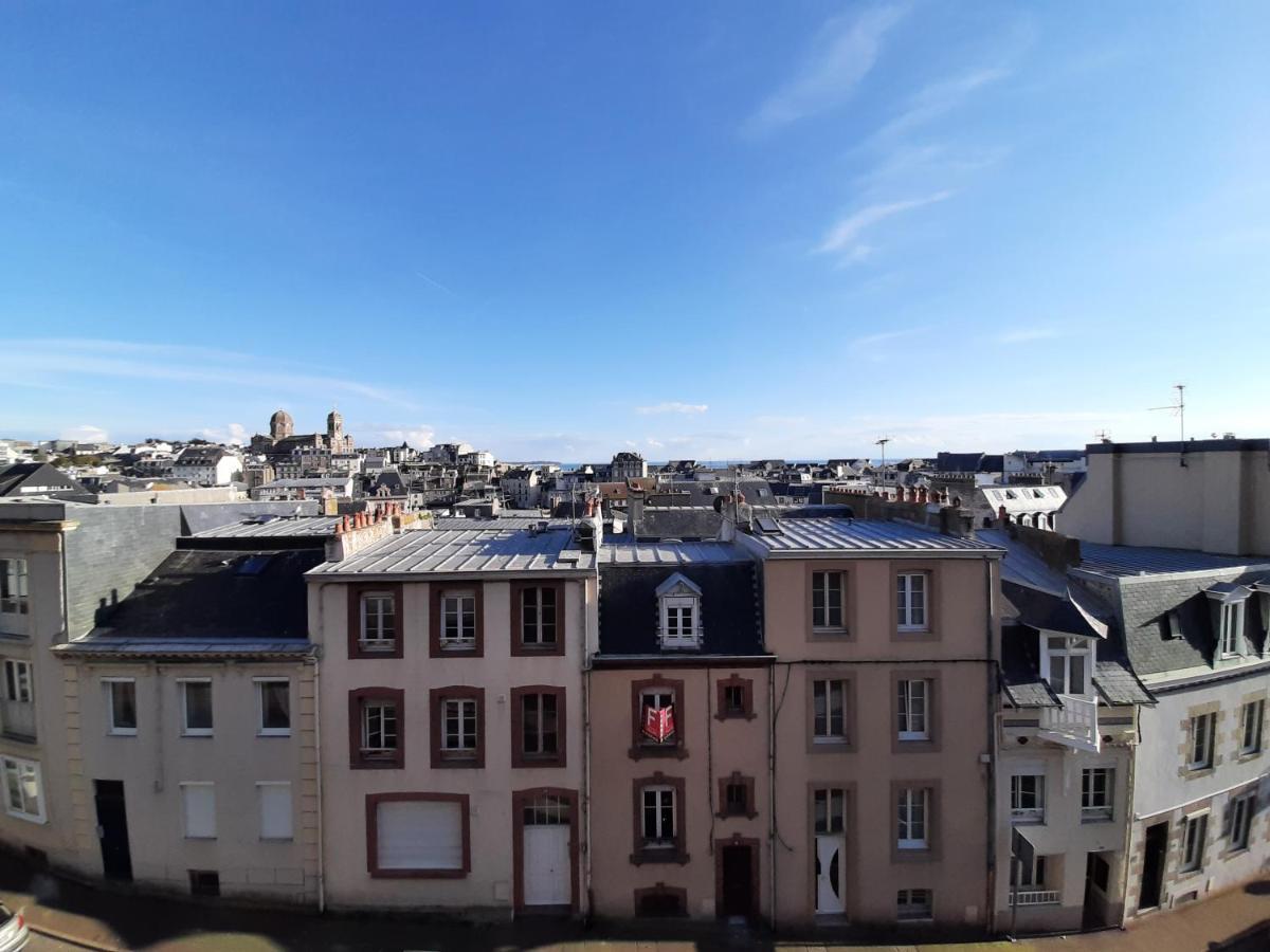 Le Petit Michelet Apartment Granville Bagian luar foto