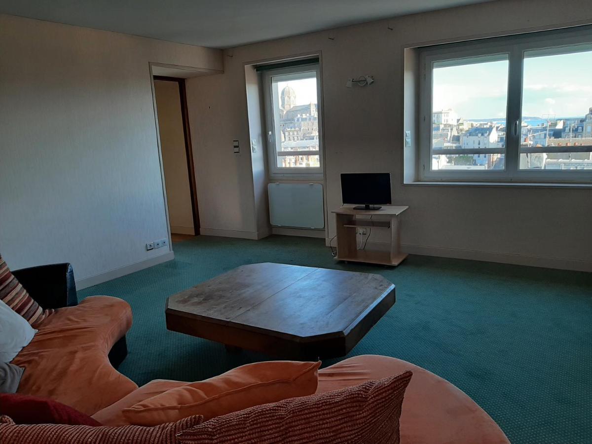 Le Petit Michelet Apartment Granville Bagian luar foto