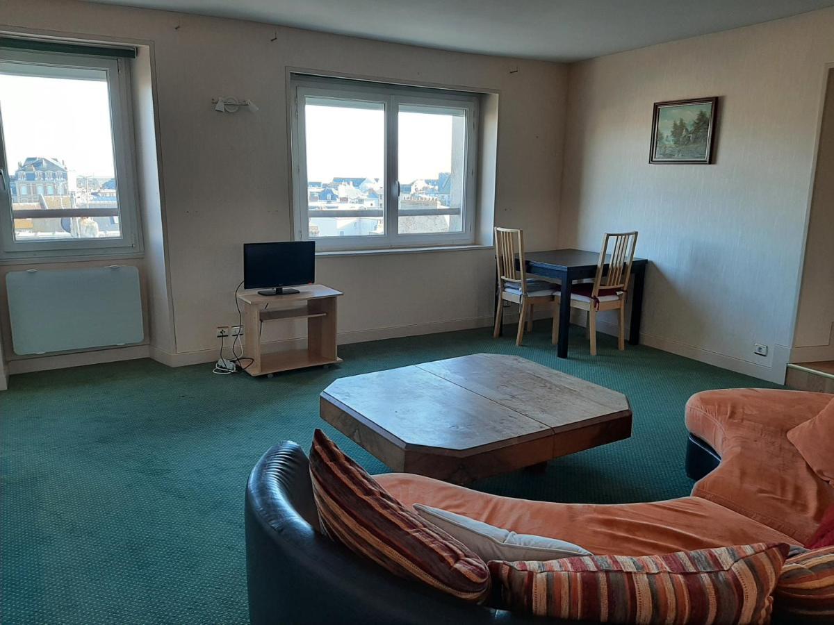 Le Petit Michelet Apartment Granville Bagian luar foto