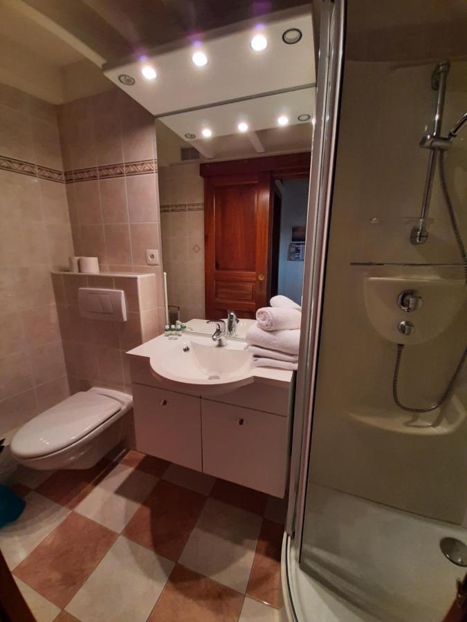 Le Petit Michelet Apartment Granville Bagian luar foto