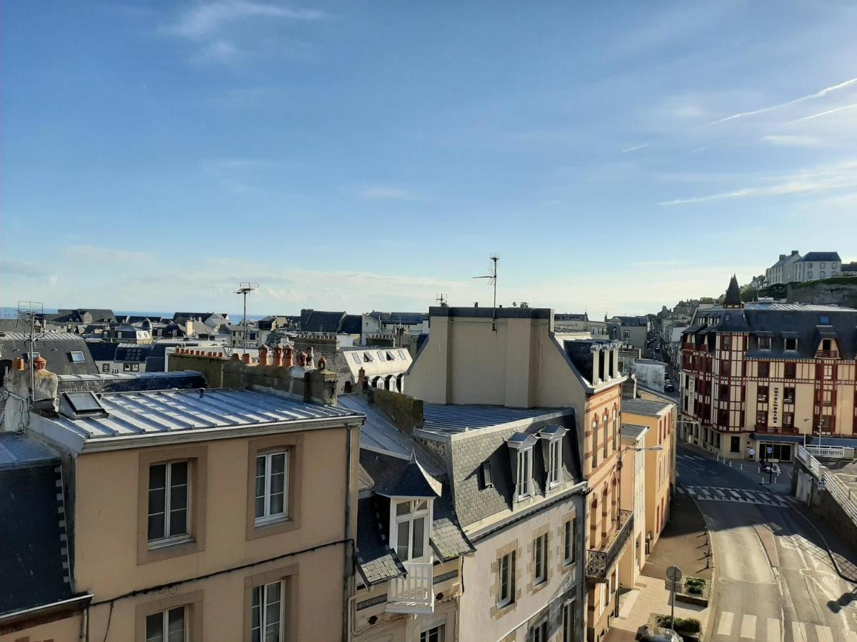 Le Petit Michelet Apartment Granville Bagian luar foto