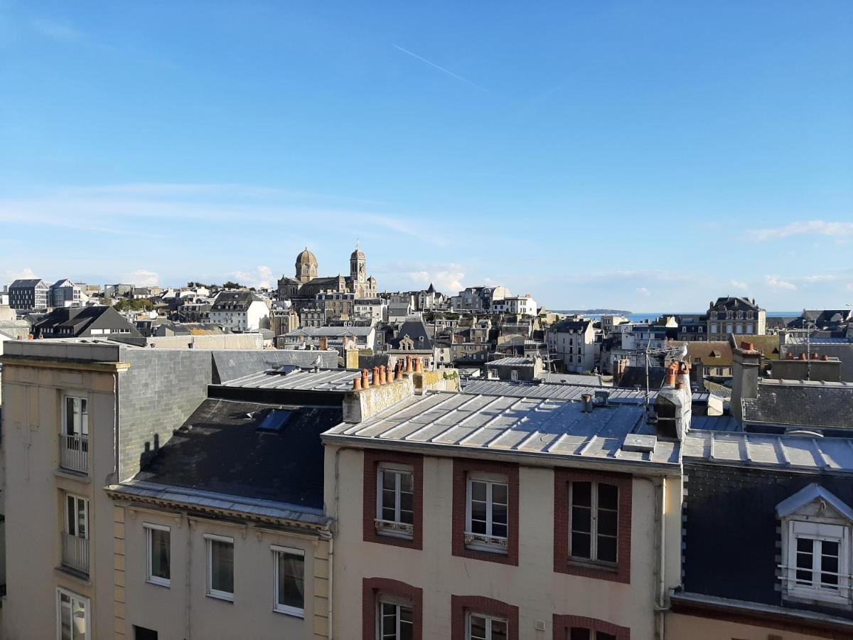 Le Petit Michelet Apartment Granville Bagian luar foto
